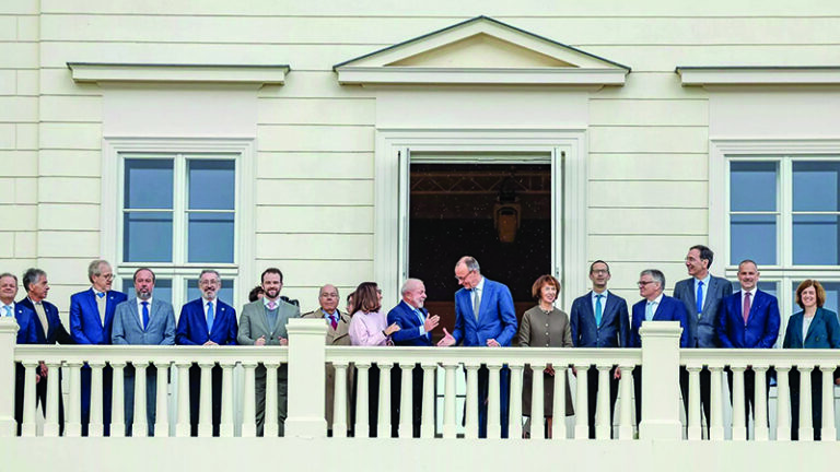 “Brasil é um dos países menos afetados pela maluquice da guerra contra o Irã”, diz Lula na Alemanha