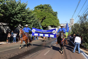 Desfile de Cavaleiros resgata a cultura e demonstra o amor pelo campo