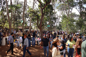 Queima do Alho reúne milhares de pessoas no Tatersal do Sindicato Rural de Rio Verde