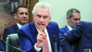 Caiado detona Flávio Bolsonaro e diz que ele já está derrotado por Lula