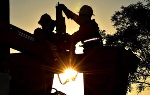 Equatorial Goiás conclui mais de 90 mil obras e serviços para fortalecer rede elétrica em apenas três meses