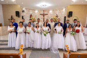 Casamento comunitário celebra o Sacramento do Matrimônio para oito casais de Rio Verde