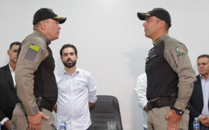 LEGISLATIVO MUNICIPAL PRESTIGIA PASSAGEM DE COMANDO DO 2º BATALHÃO DA POLÍCIA MILITAR DE GOIÁS