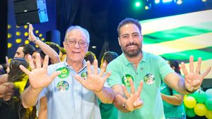 Lucas do Vale e Paulo do Vale reúnem cerca de 3 mil pessoas em Rio Verde