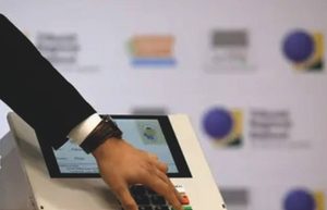Eleições 2026: 158,7 milhões de brasileiros estão aptos a votar neste domingo